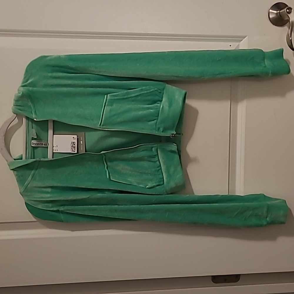 H&M divided cropped hoodie